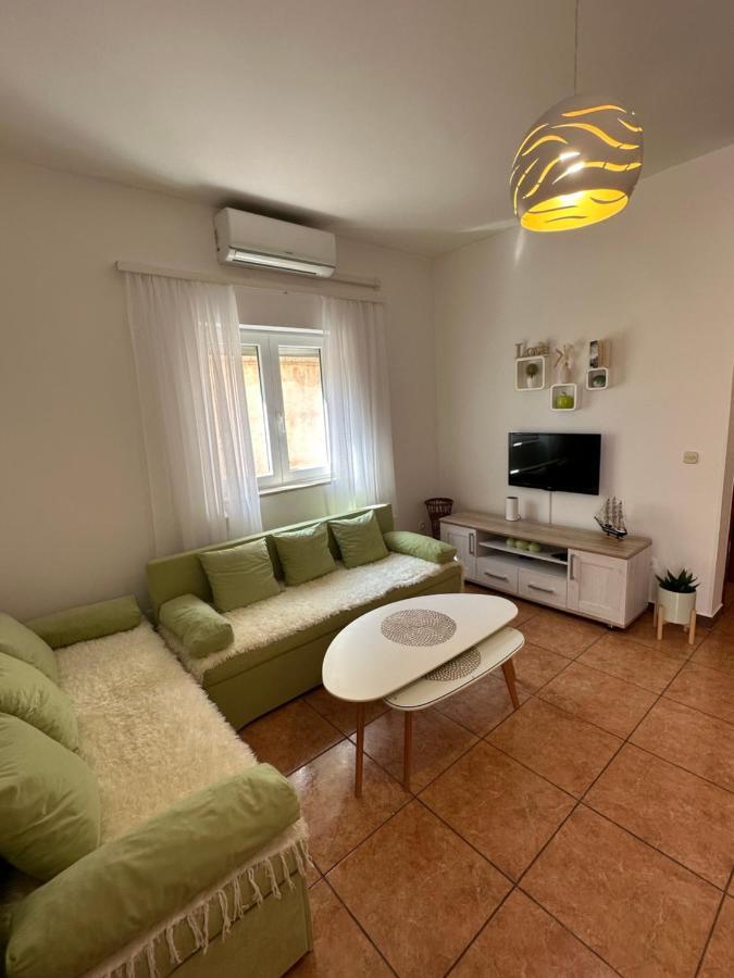 Armin Apartmán Ližnjan